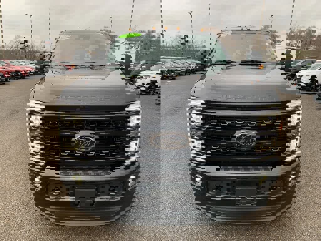 Used 2024 Ford F350 Lariat w/ Black Appearance Package image 8