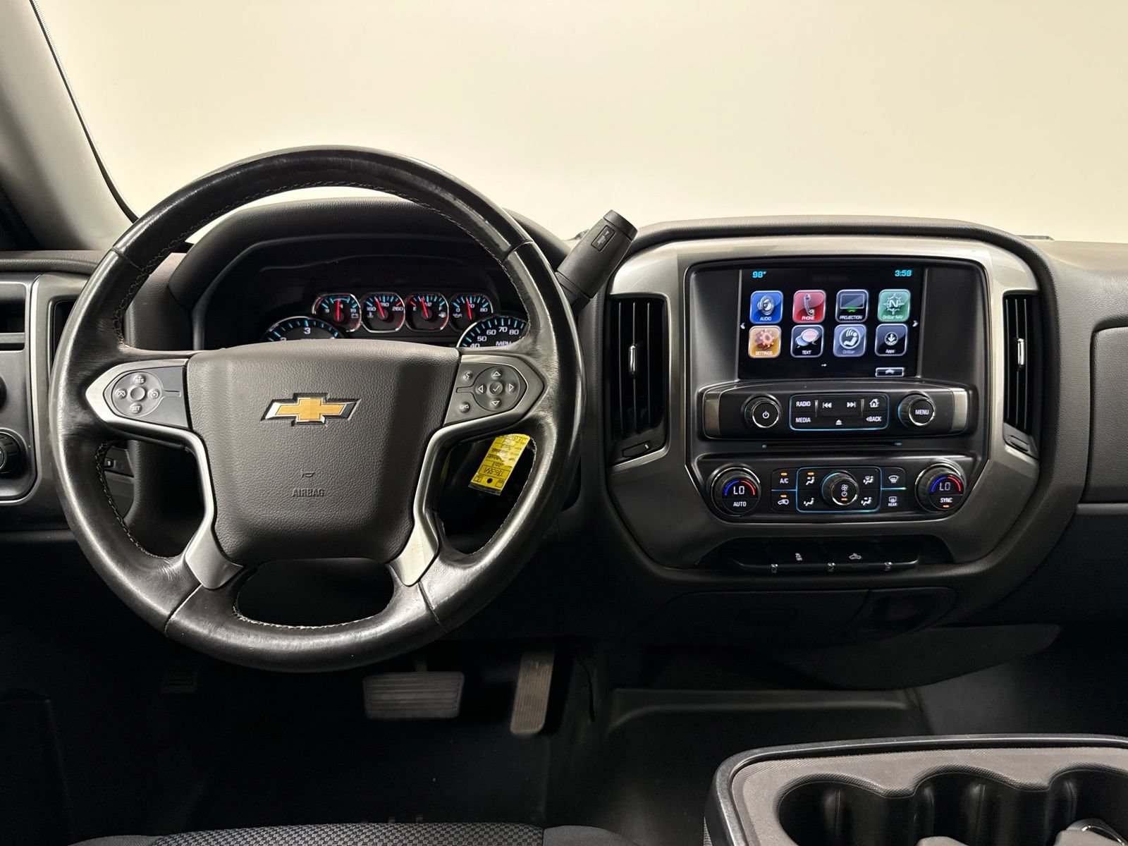 Used 2018 Chevrolet Silverado 1500 LT w/ All Star Edition AWD/4WD image 20