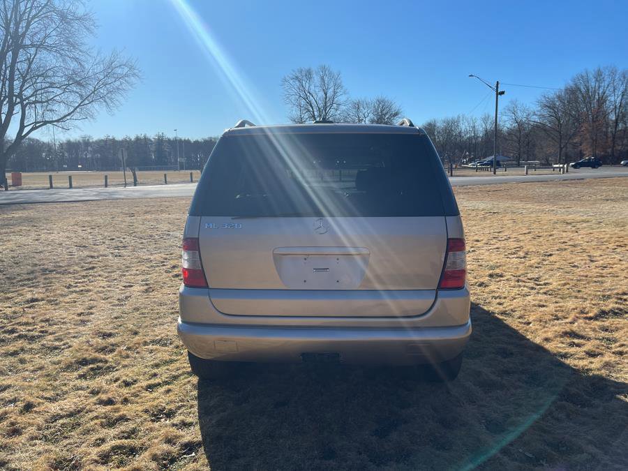 Used 2002 Mercedes-Benz ML 320 4MATIC image 10