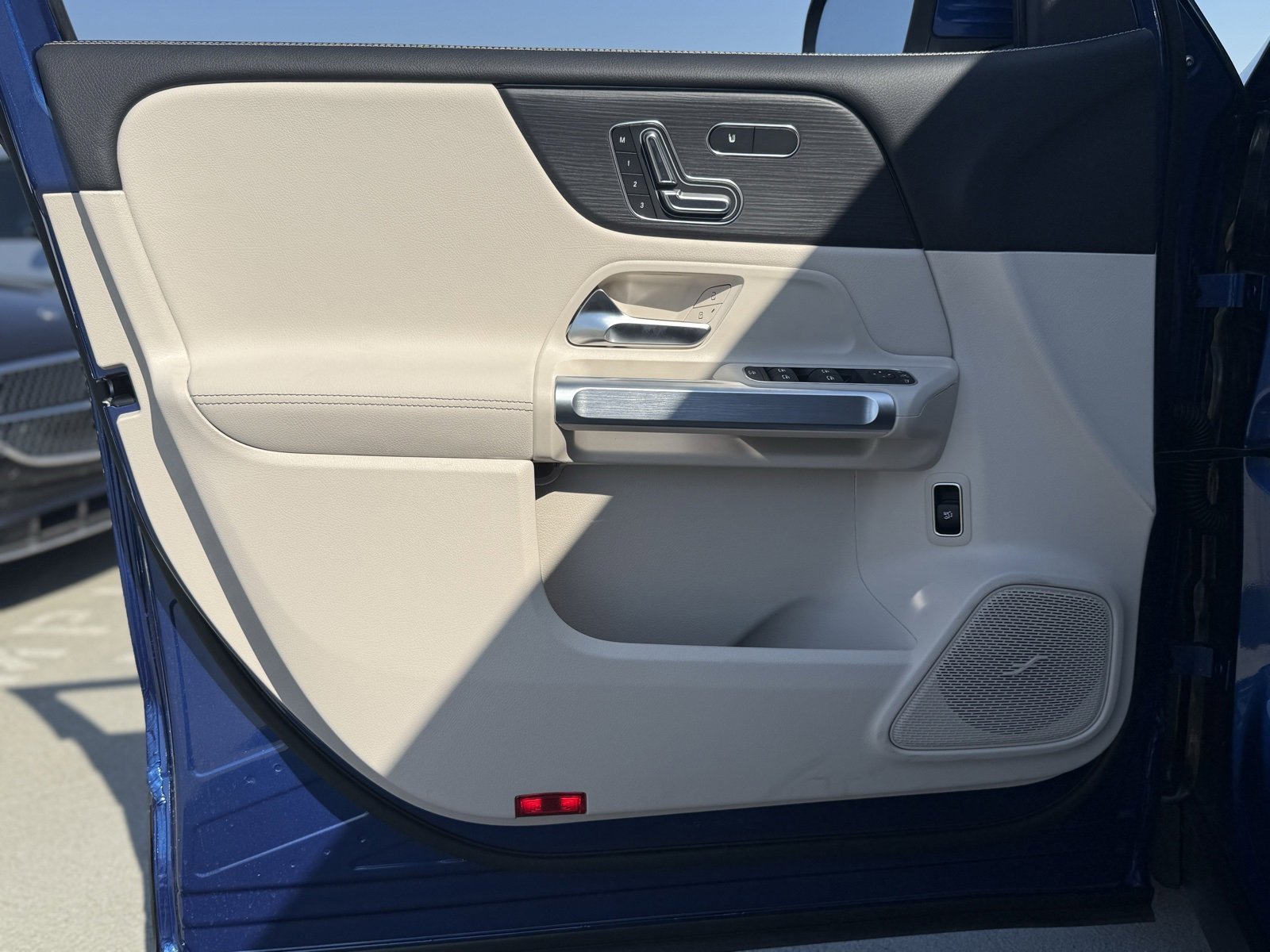 New 2026 Mercedes-Benz GLB 250 image 14