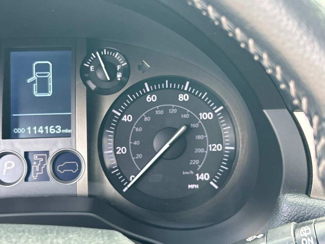 Used 2014 Lexus GX 460 image 24