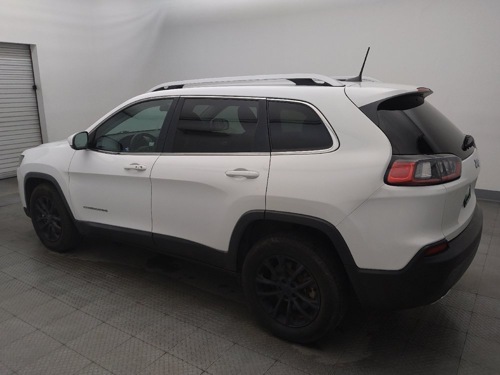 Used 2019 Jeep Cherokee Latitude Plus FWD image 3