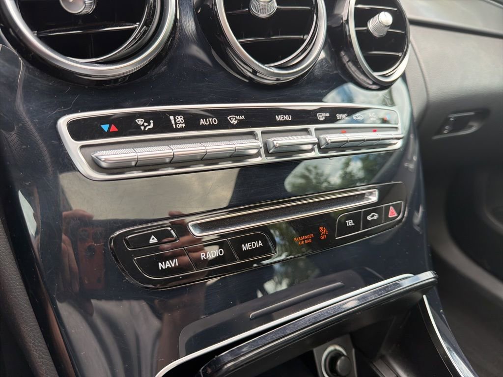 Used 2017 Mercedes-Benz C 300 4MATIC Sedan image 32