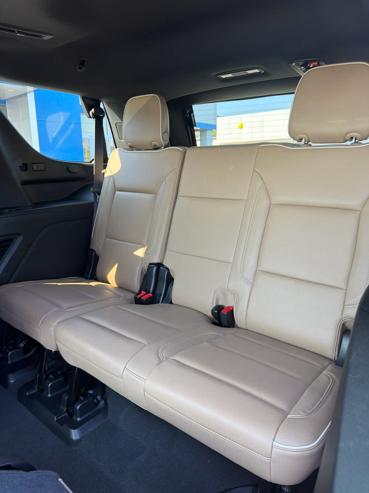 Used 2023 Chevrolet Tahoe Premier w/ Premium Package 2 AWD/4WD image 11