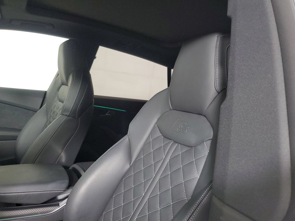 Used 2025 Audi SQ8 Prestige w/ Prestige Package AWD/4WD image 22