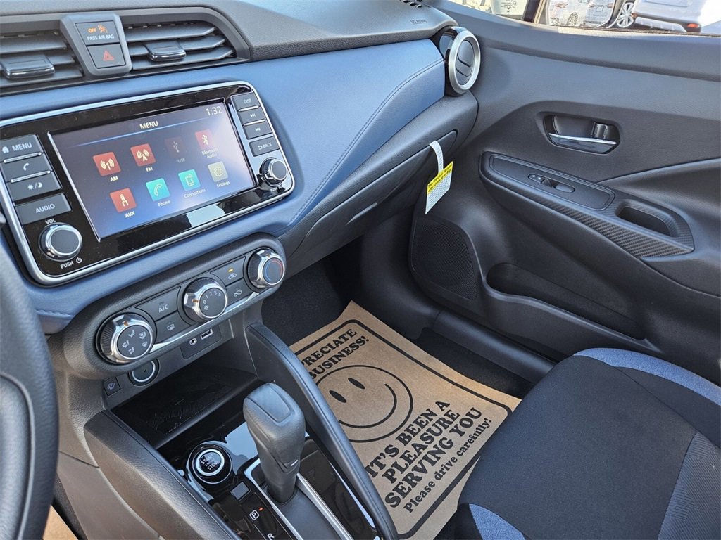 New 2025 Nissan Versa SV image 9