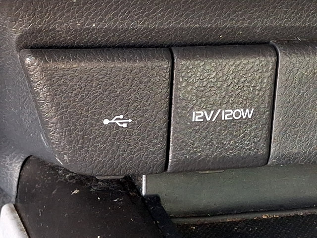Used 2021 Toyota Camry LE FWD image 14