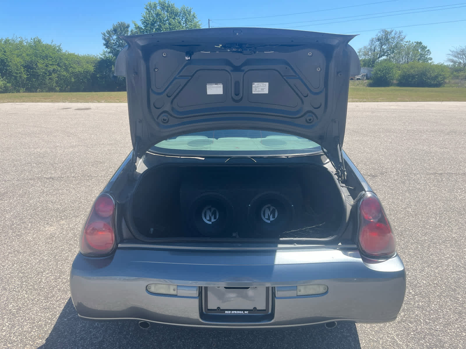 Used 2004 Chevrolet Monte Carlo SS w/ Preferred Equipment Group FWD image 11