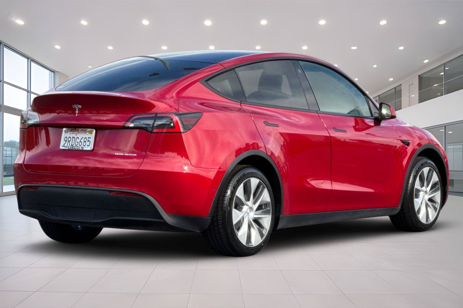 Used 2021 Tesla Model Y Long Range AWD/4WD image 4