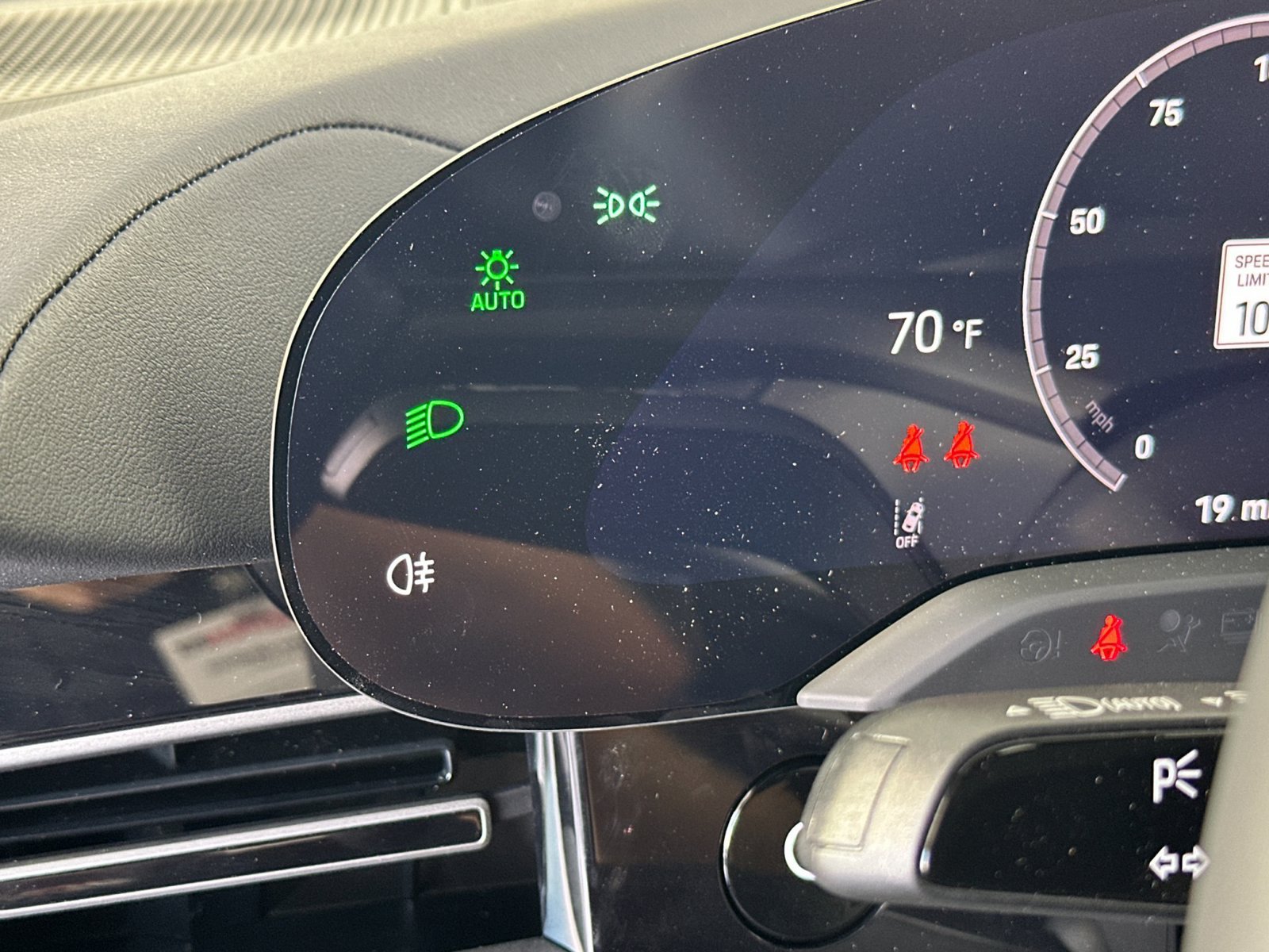 New 2026 Porsche Taycan AWD/4WD image 32