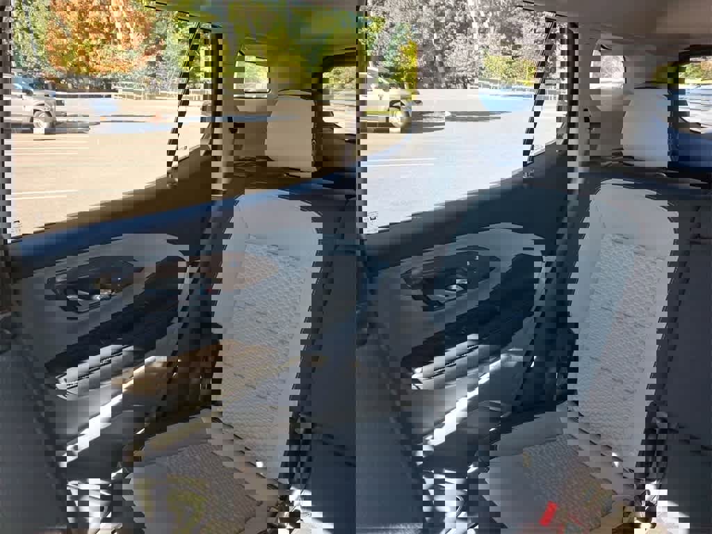 Used 2020 GMC Terrain SLE image 12