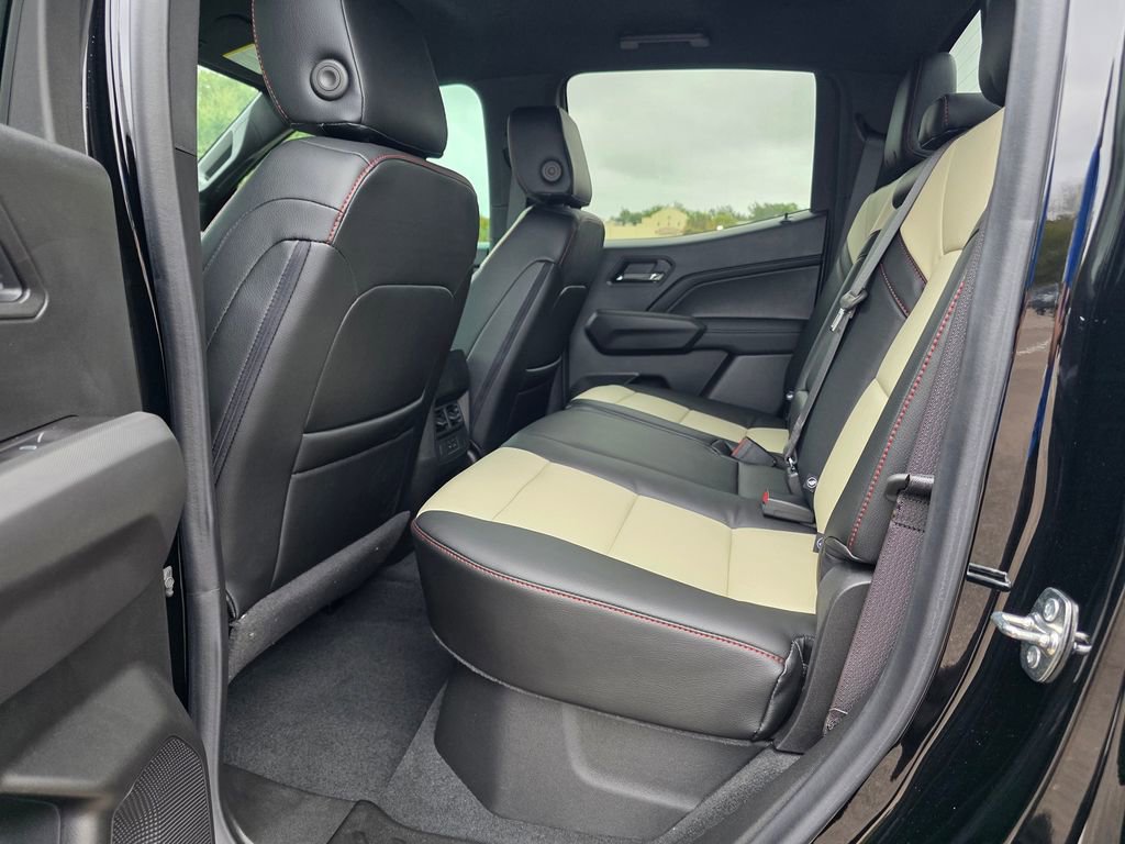 New 2025 Chevrolet Colorado LT w/ LT Convenience Package image 20