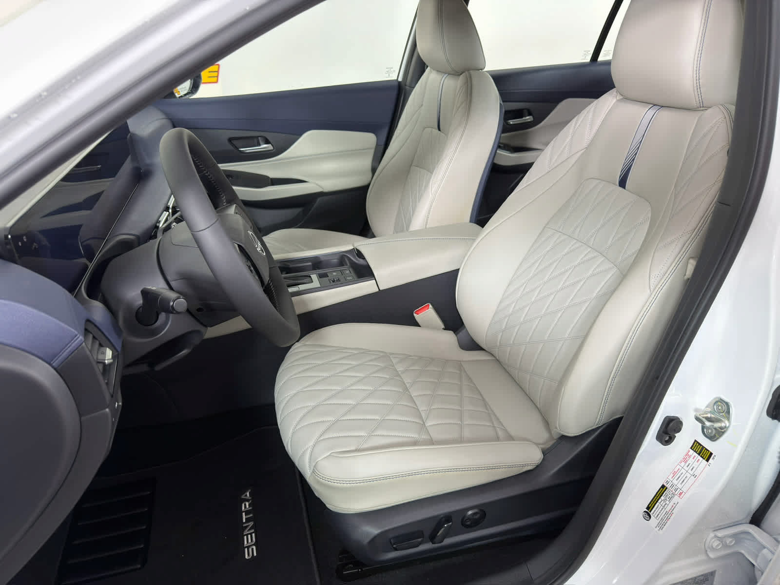 New 2027 Nissan Sentra SL w/ Floor Mat Package FWD image 13