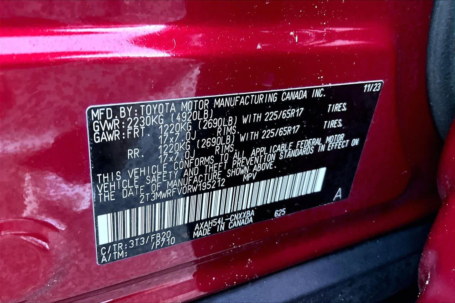 Certified 2024 Toyota RAV4 LE AWD/4WD image 33