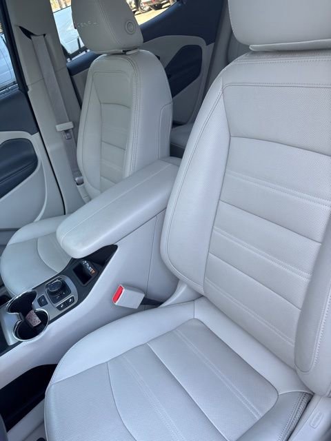 Used 2022 GMC Terrain Denali image 9