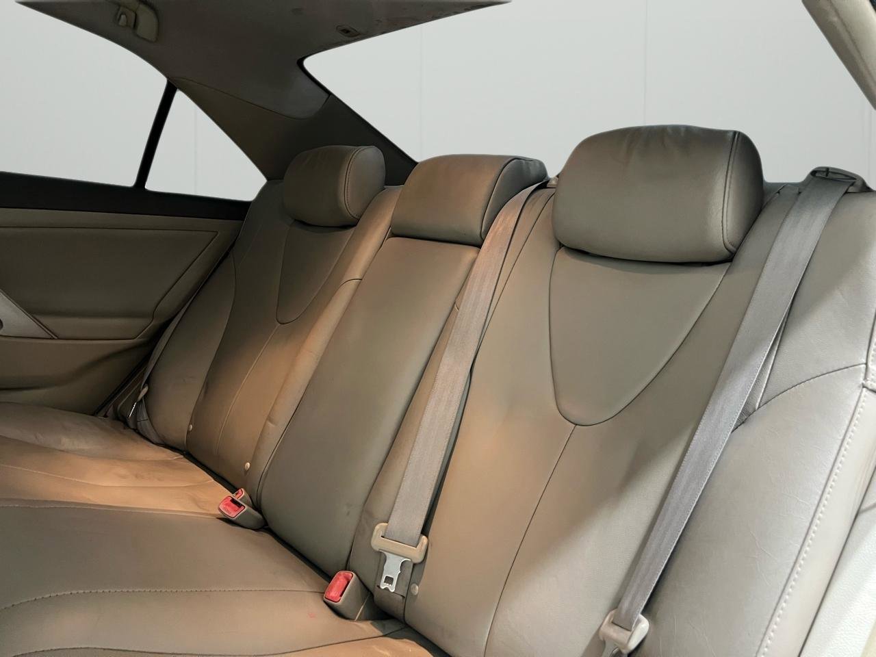 Used 2007 Toyota Camry CE FWD image 25