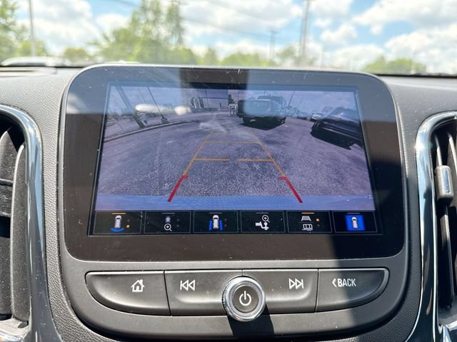 Used 2023 Chevrolet Equinox RS FWD image 17