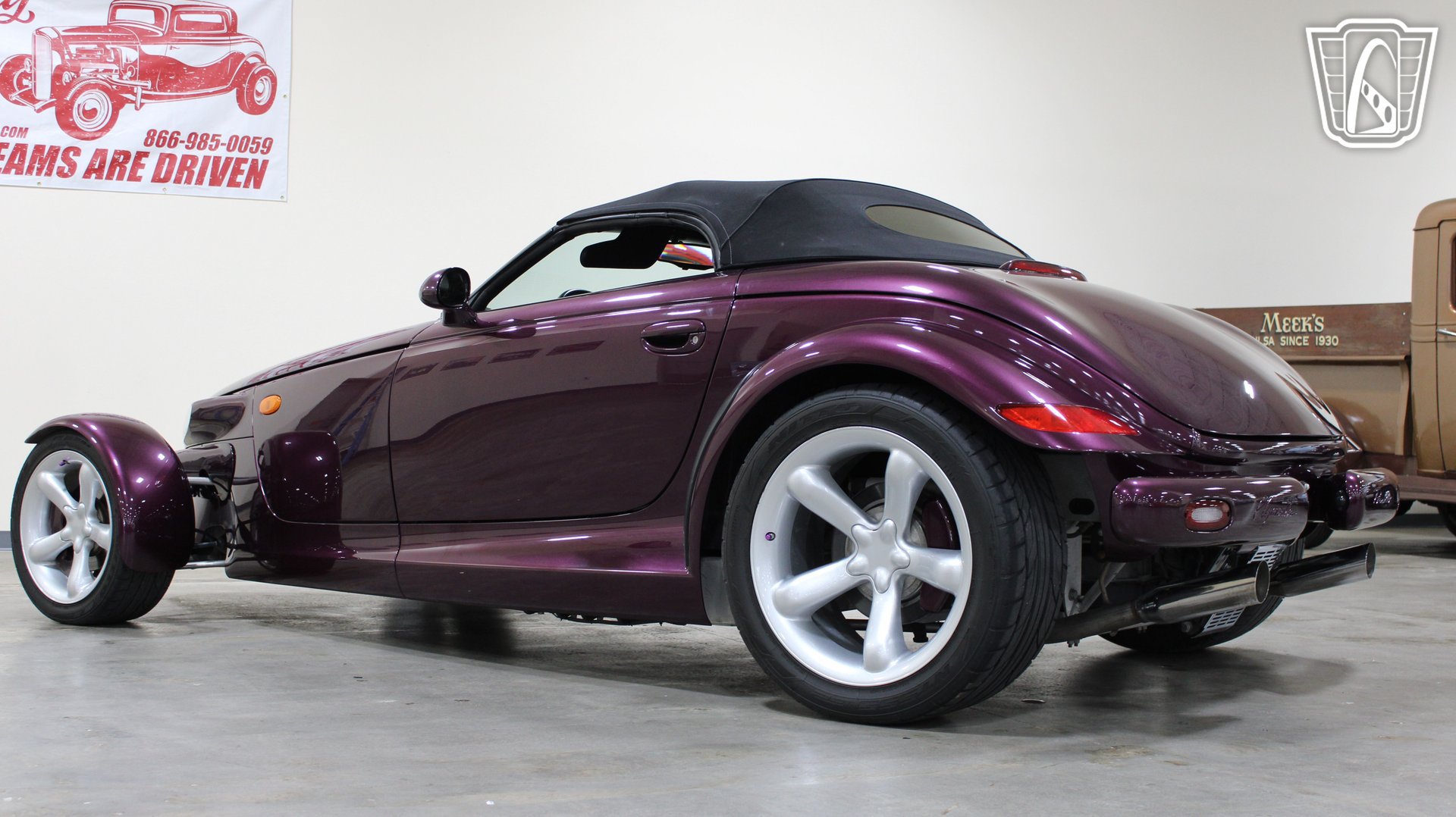 Used 1999 Plymouth Prowler RWD image 21