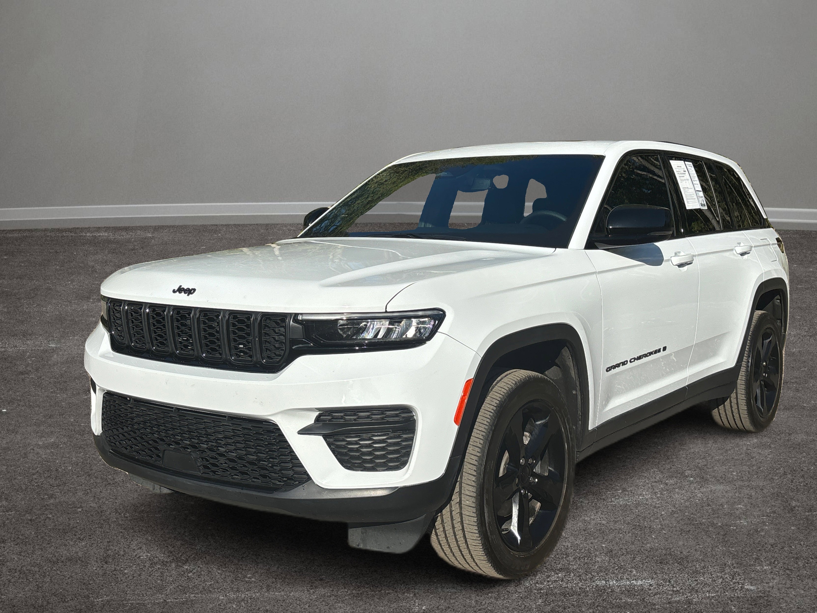 Used 2023 Jeep Grand Cherokee Altitude image 33