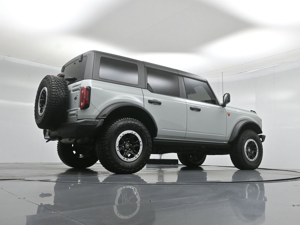 Certified 2024 Ford Bronco Badlands w/ Sasquatch Package image 50