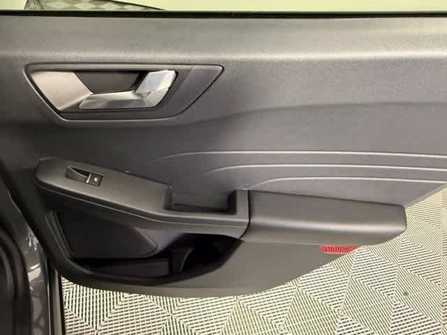 Used 2021 Ford Escape SE w/ SE Sport Appearance Package FWD image 51
