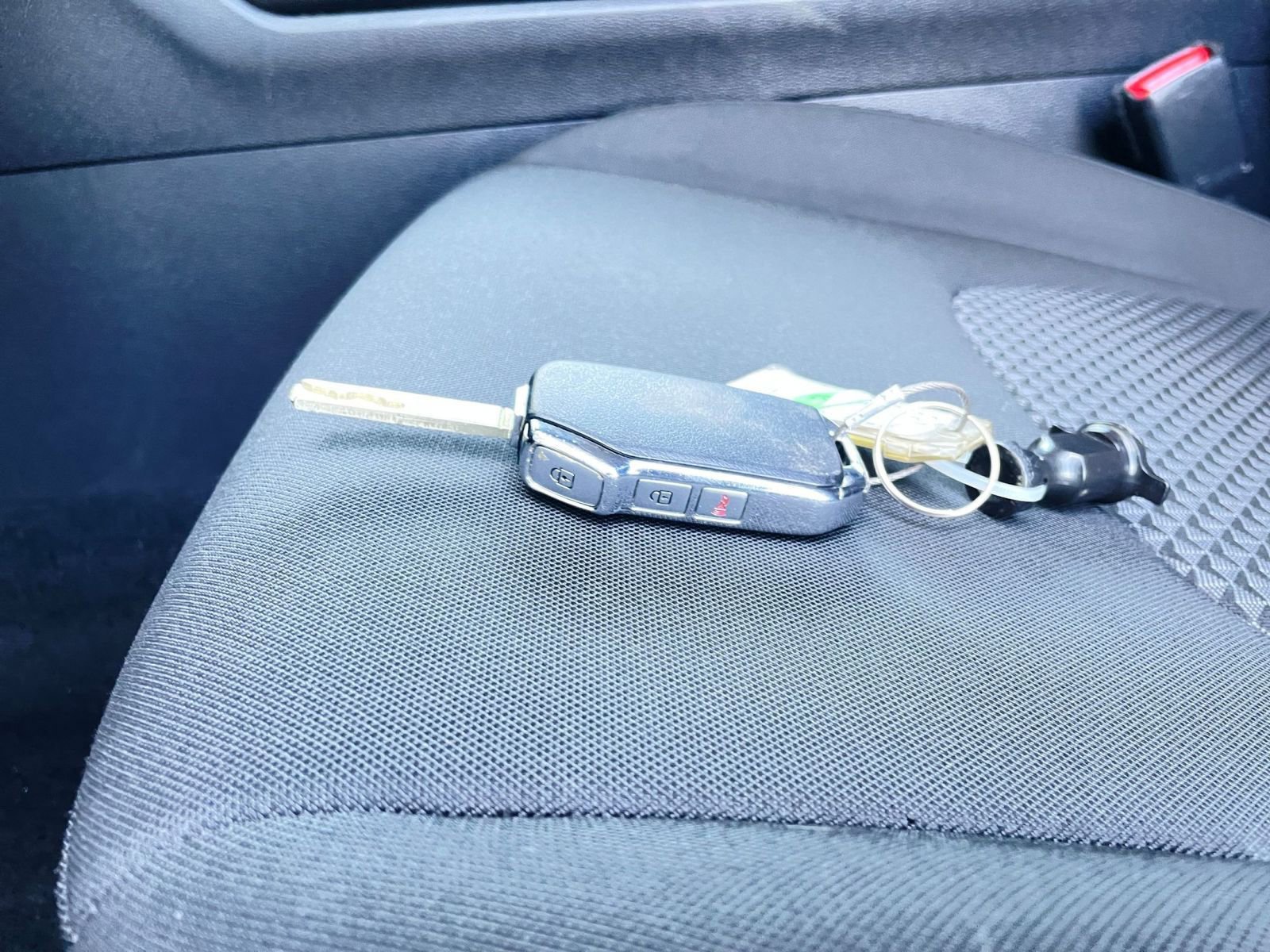 Used 2025 Kia Sportage LX image 21