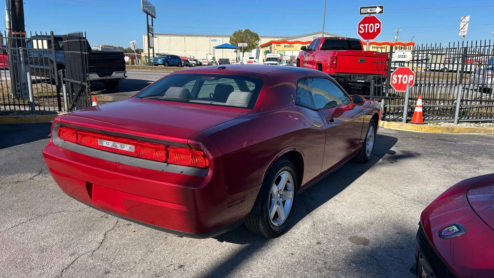 Used 2010 Dodge Challenger SE RWD image 5