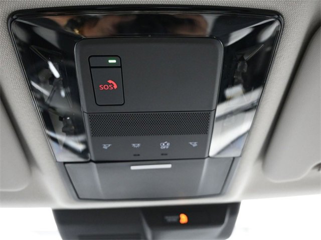 New 2025 Mitsubishi Outlander SE image 15