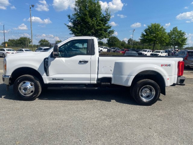 Used 2023 Ford F350 XLT w/ FX4 Off-Road Package AWD/4WD image 6