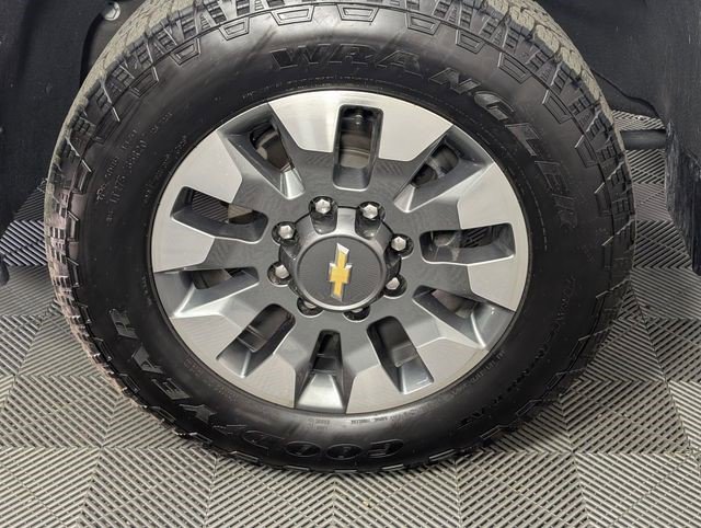 Certified 2025 Chevrolet Silverado 2500 Custom w/ Custom Value Package image 11