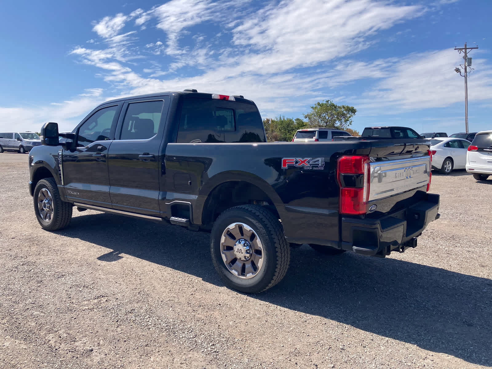 Used 2025 Ford F250 King Ranch w/ FX4 Off-Road Package AWD/4WD image 5