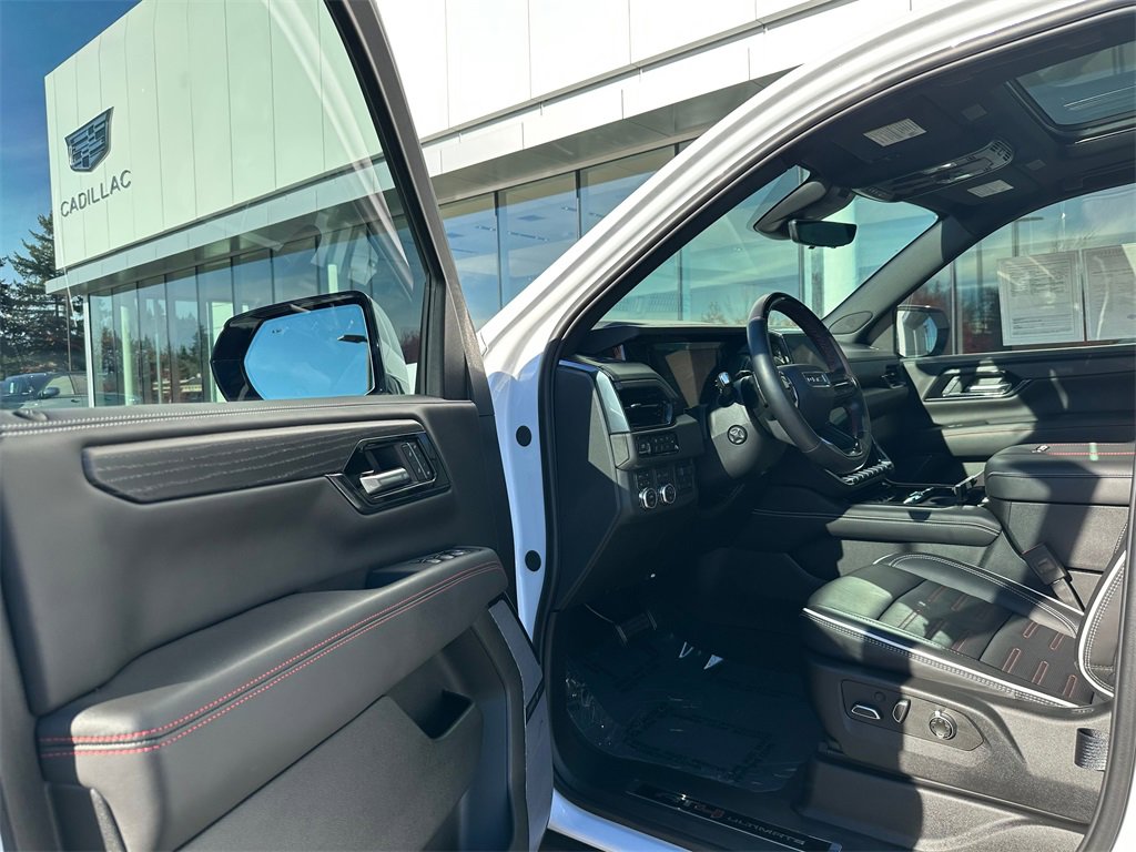 Used 2025 GMC Yukon XL AT4 Ultimate image 22