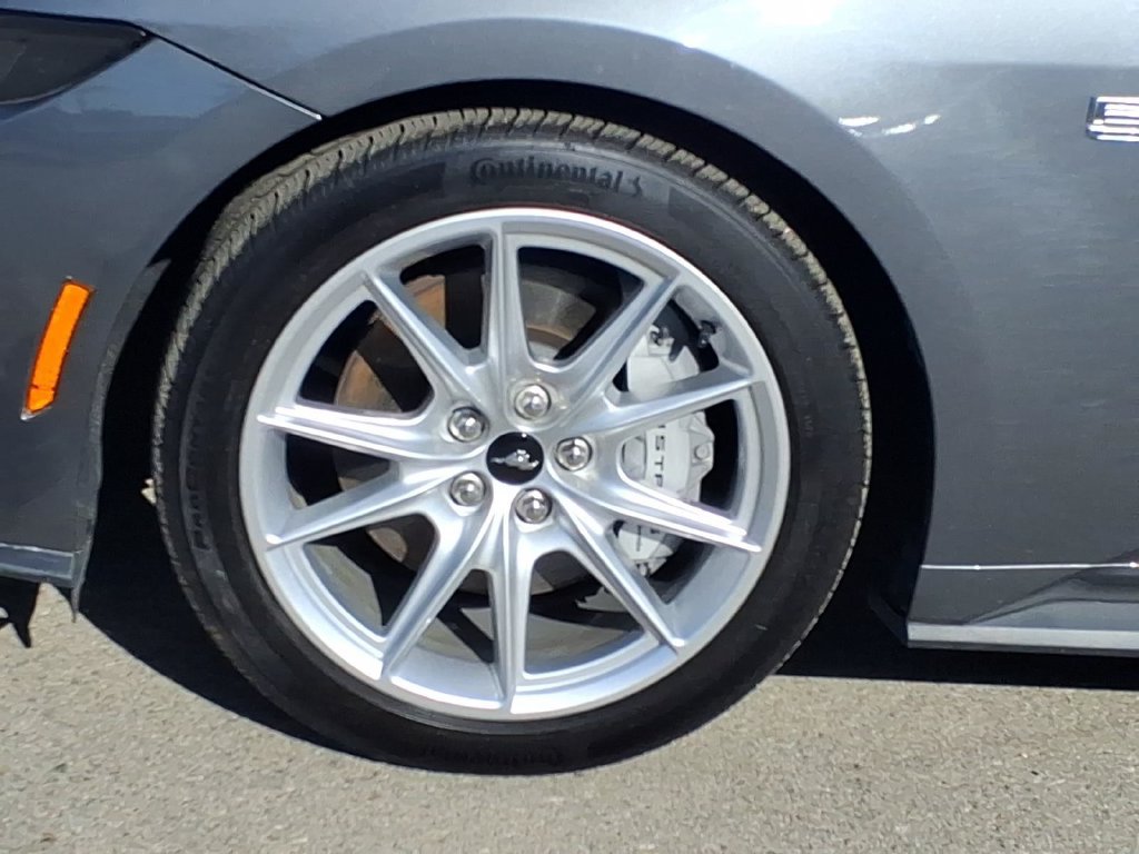 Used 2025 Ford Mustang GT Premium RWD image 8