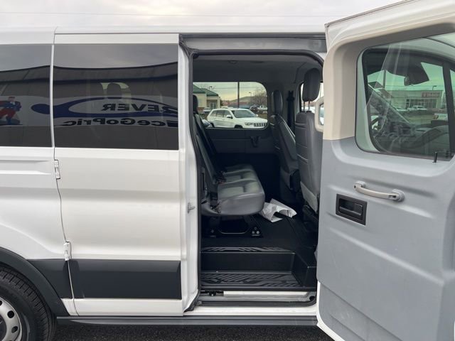 Used 2017 Ford Transit 150 XL image 10