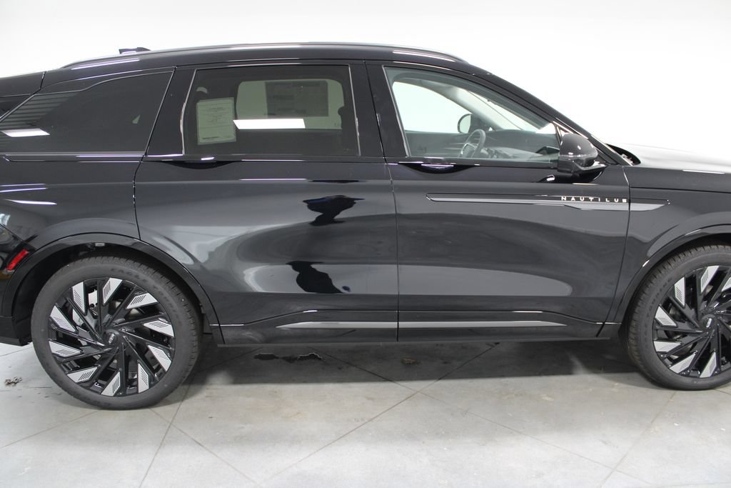 New 2026 Lincoln Nautilus Reserve AWD/4WD image 10
