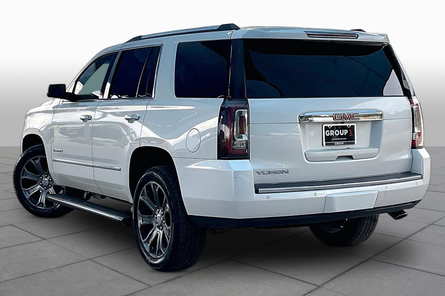 Used 2015 GMC Yukon Denali w/ Premium Package RWD image 10