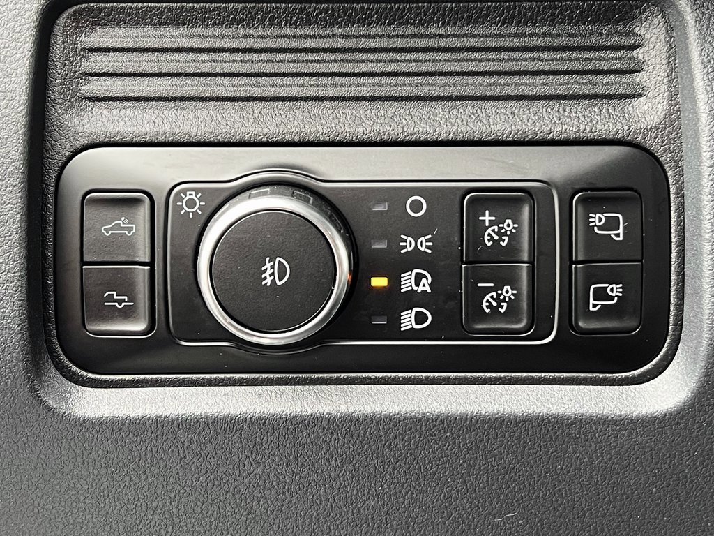 Used 2025 Ford F250 Platinum image 27