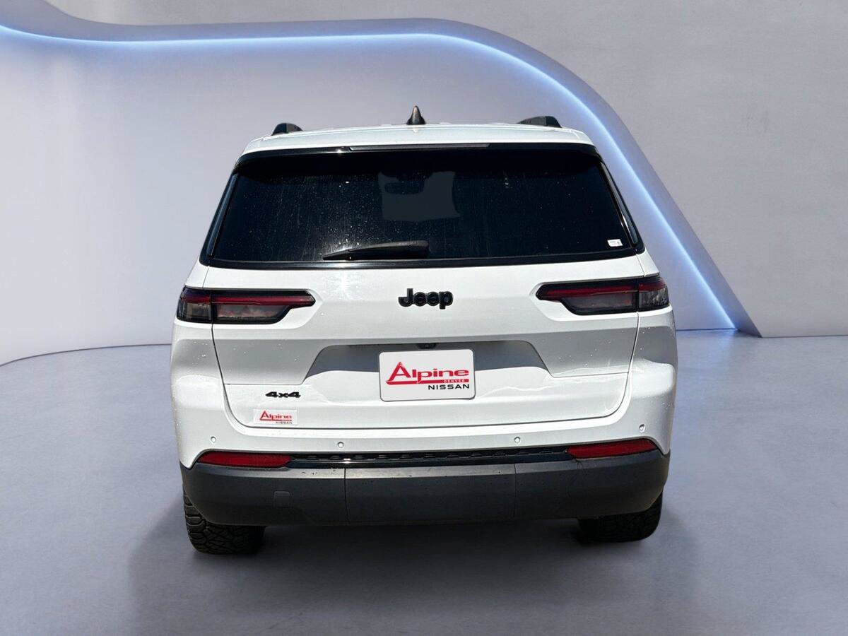 Used 2023 Jeep Grand Cherokee L Laredo AWD/4WD image 4