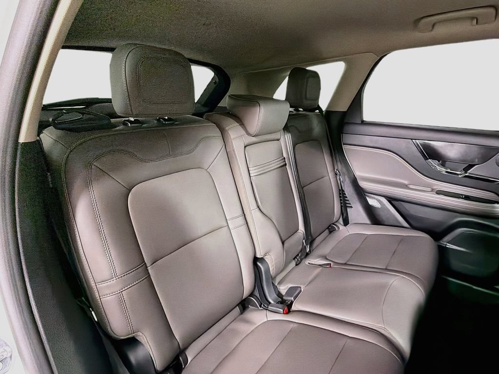 Certified 2025 Lincoln Corsair FWD image 27