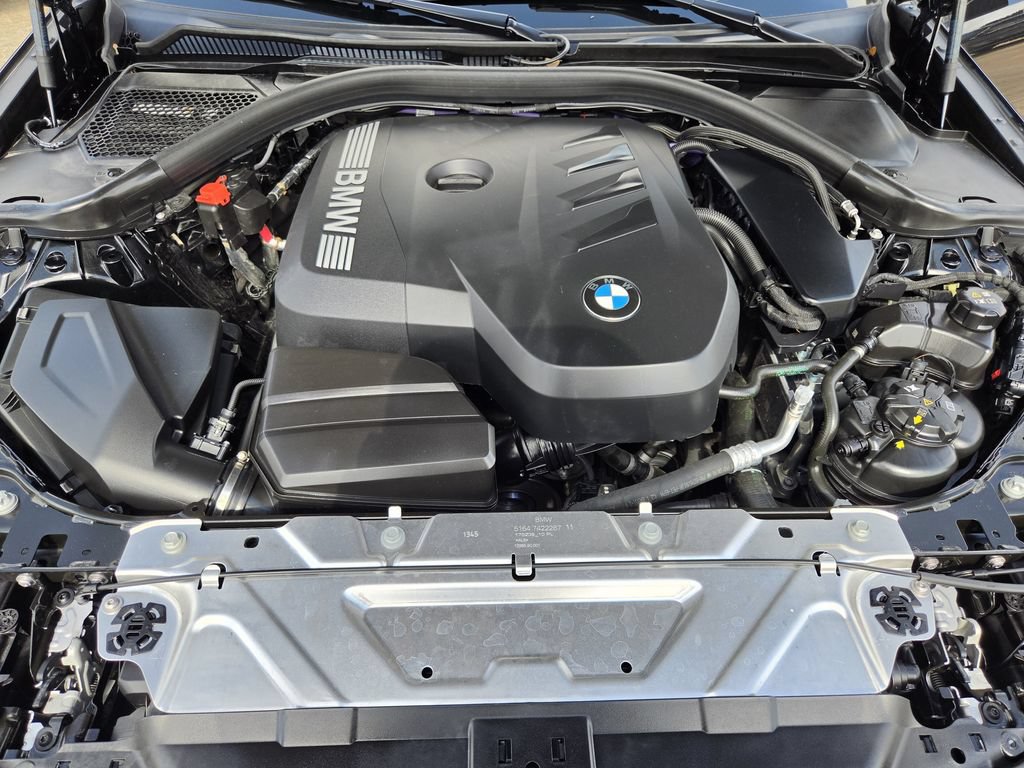 Used 2025 BMW 330i xDrive Sedan AWD/4WD image 31