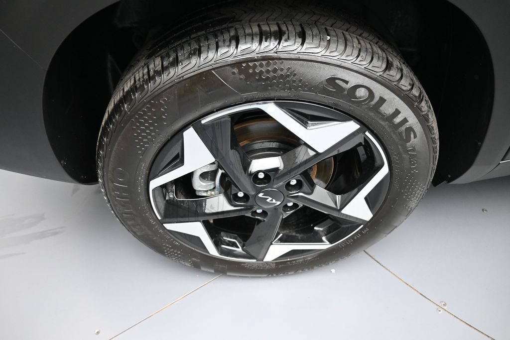 Certified 2025 Kia Seltos S AWD/4WD image 12