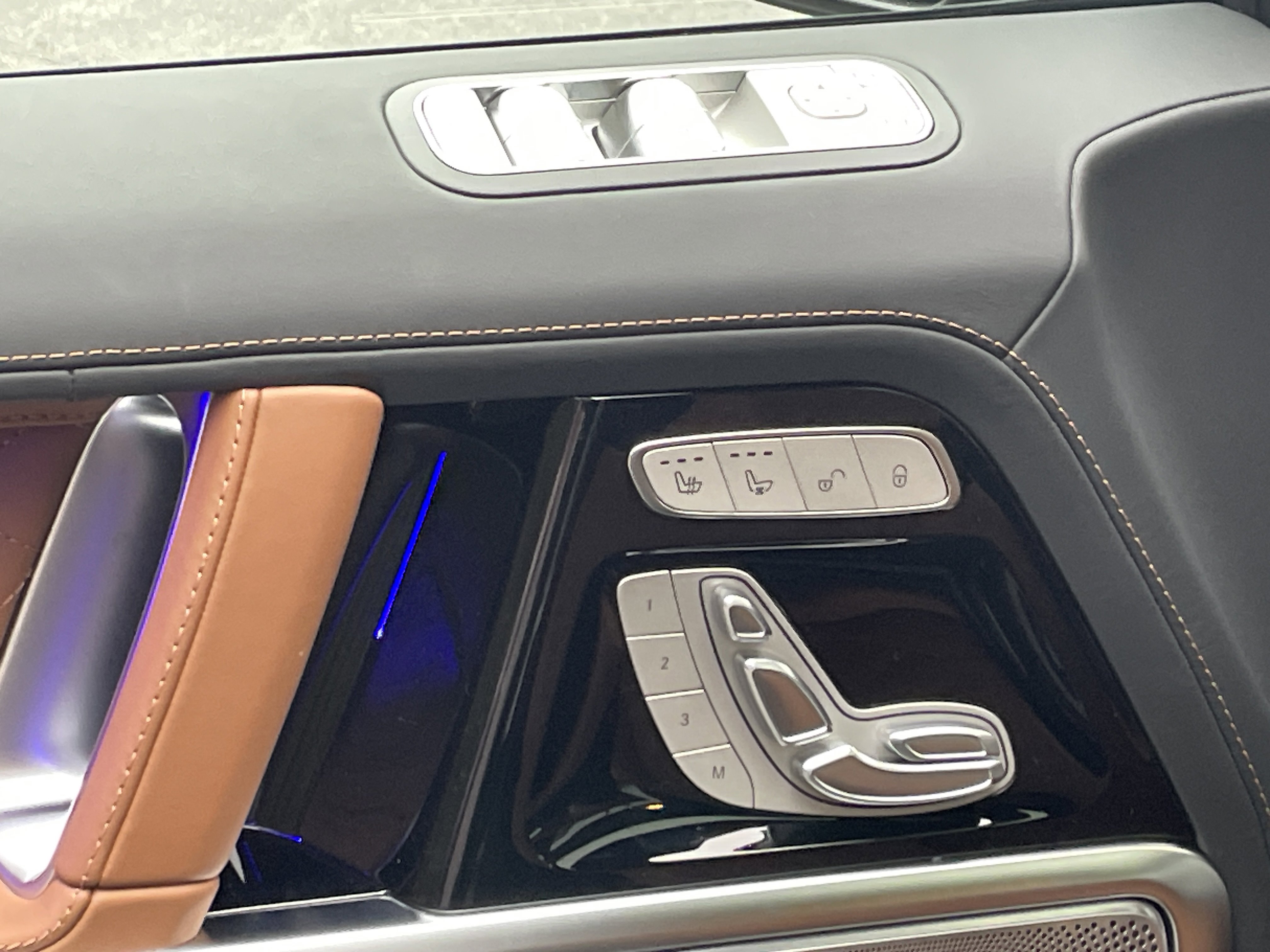 New 2026 Mercedes-Benz G 550 image 16