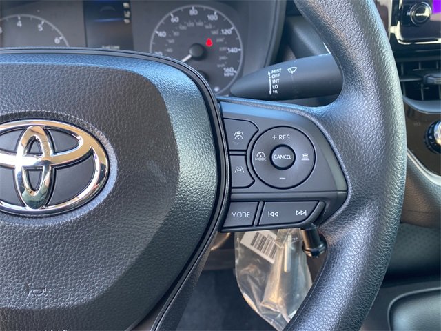 Used 2025 Toyota Corolla LE image 24