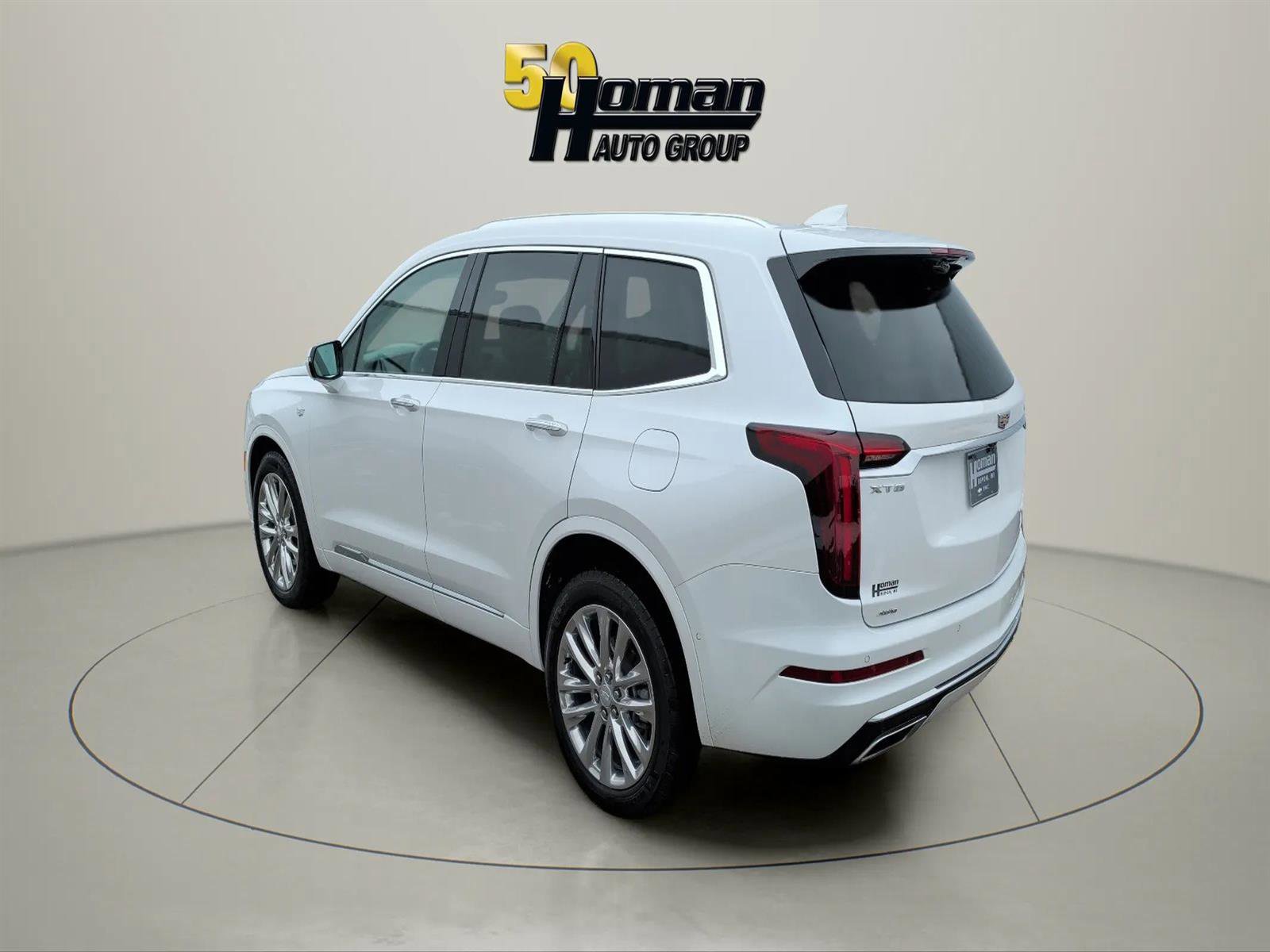 Used 2024 Cadillac XT6 Premium Luxury w/ Technology Package image 3