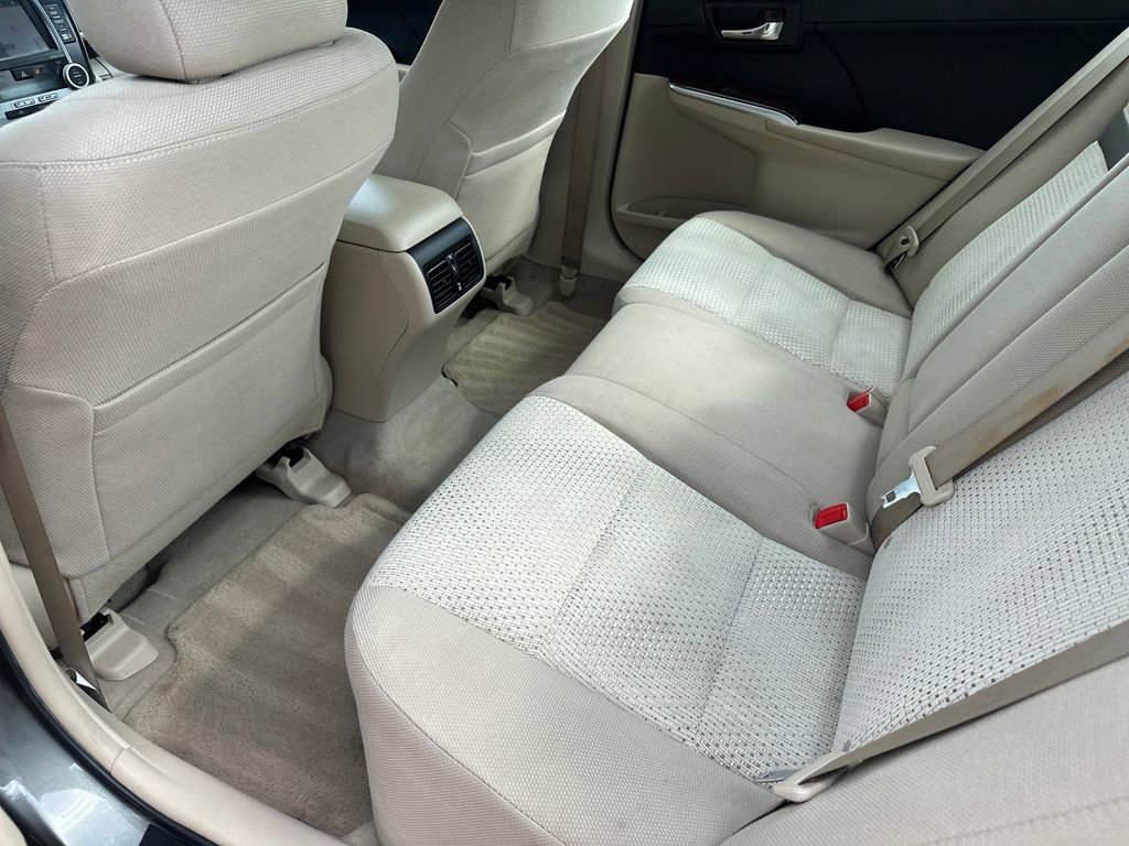 Used 2014 Toyota Camry XLE w/ Convenience Package FWD image 21