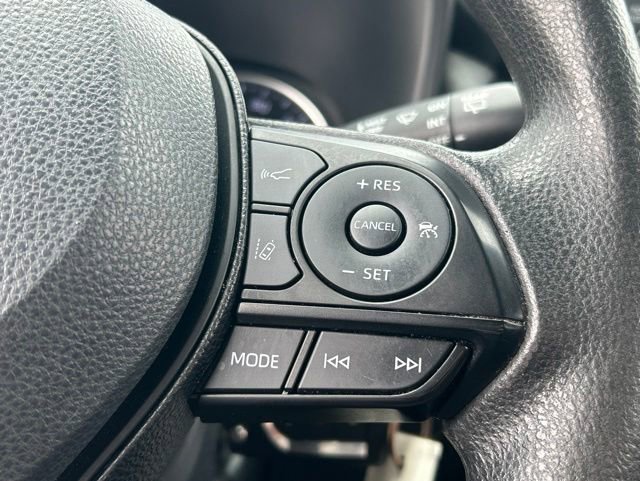 Used 2019 Toyota RAV4 LE w/ All Weather Liner Package AWD/4WD image 30