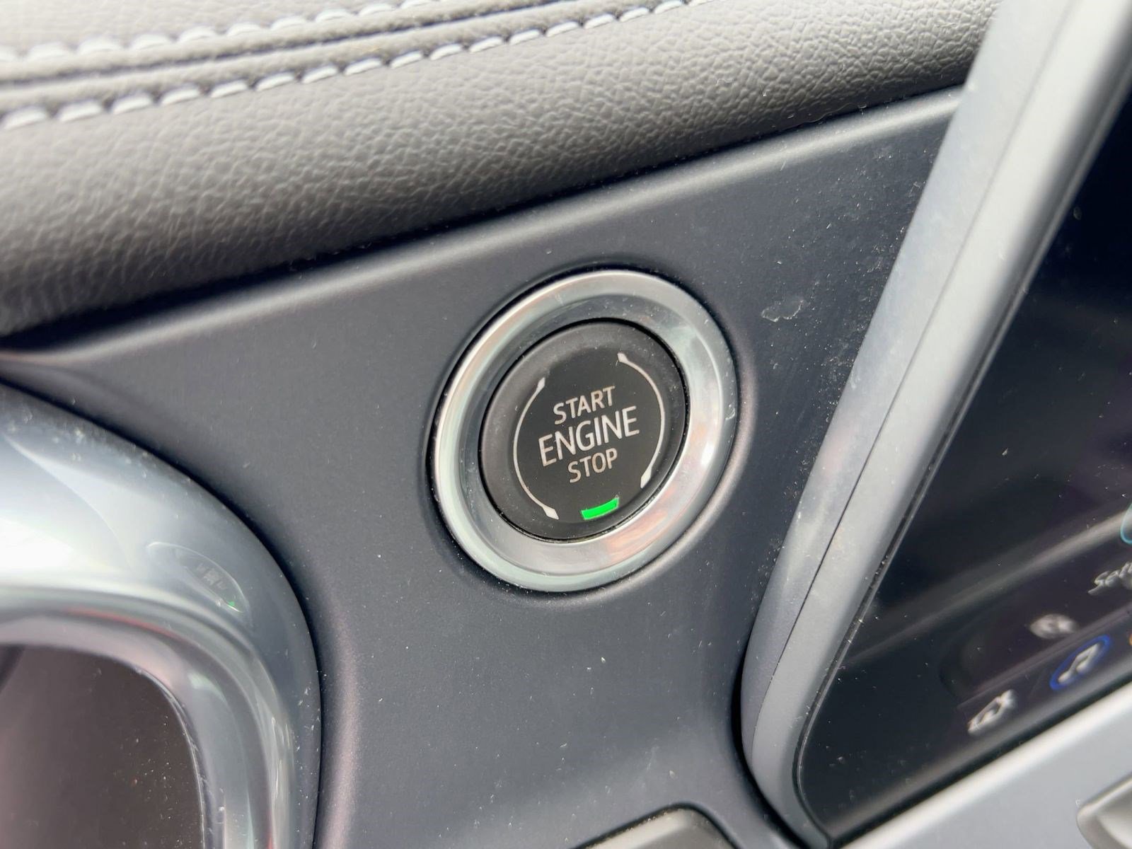 Certified 2023 Chevrolet Blazer LT w/ Convenience Package image 26