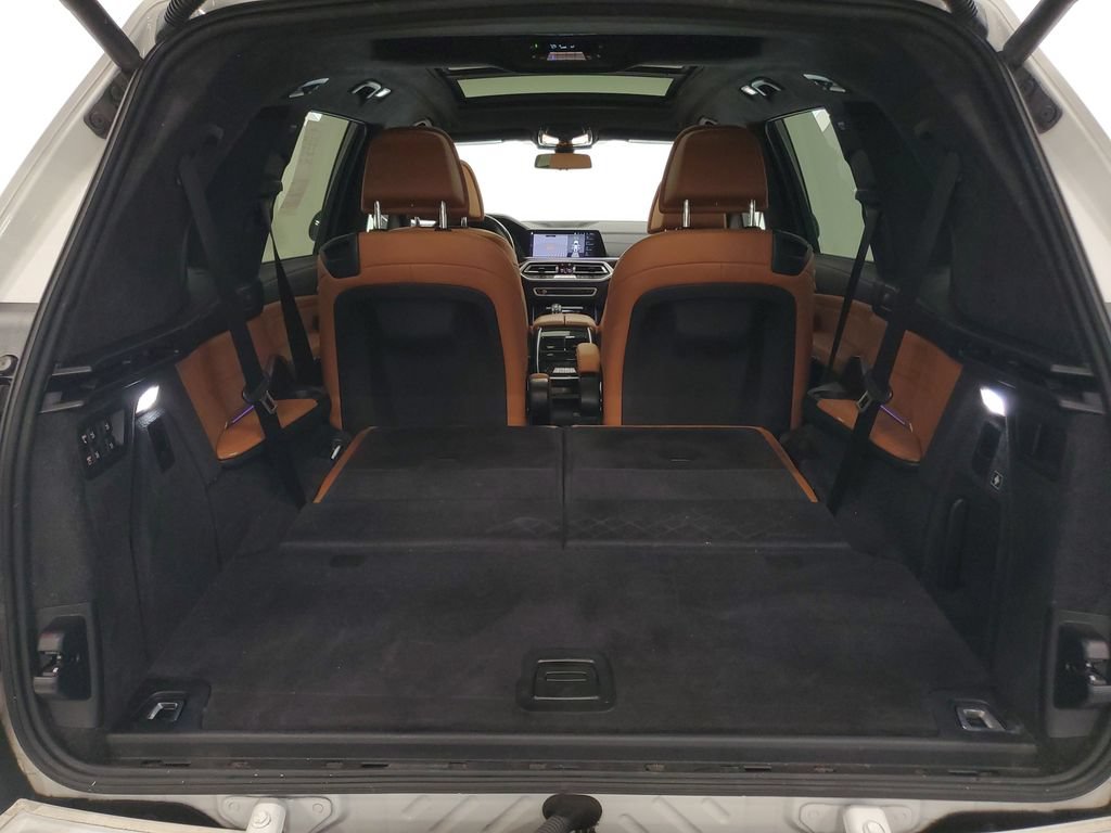 Used 2019 BMW X7 xDrive50i w/ M Sport Package AWD/4WD image 27