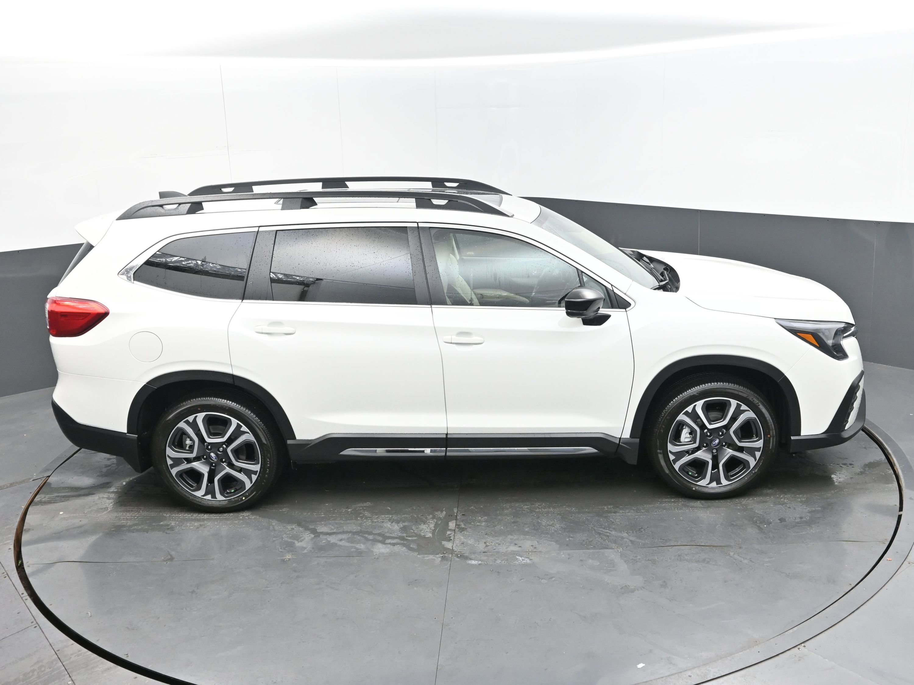 New 2025 Subaru Ascent Limited image 39