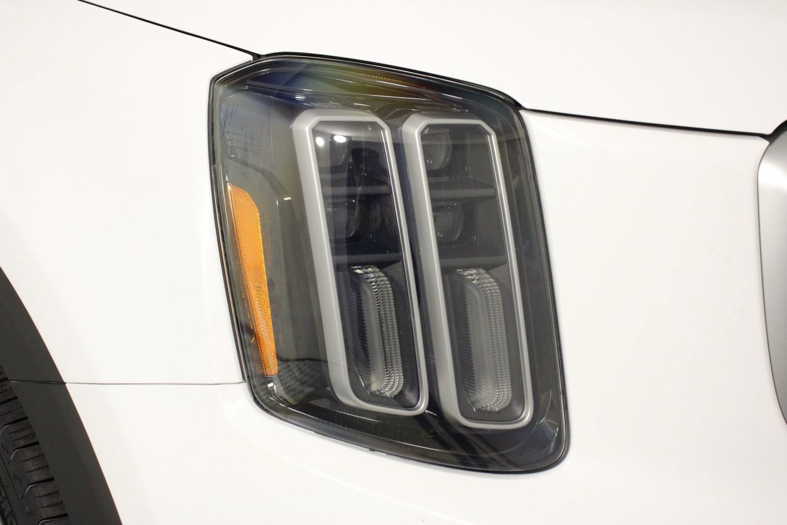 Used 2023 Kia Telluride S image 24